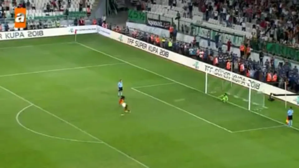 Gomis'in kaçırdığı pozisyon öncesinde ilginç an!