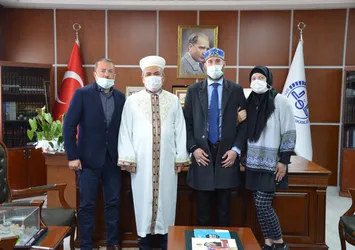 Ezan sesinden etkilendiler! ABD'li anne-oğul Nevşehir'de Müslüman oldu