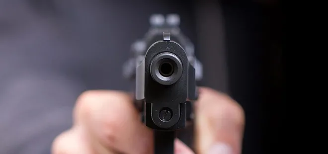 Bahçelievler'de önüne çıkanı vurdu