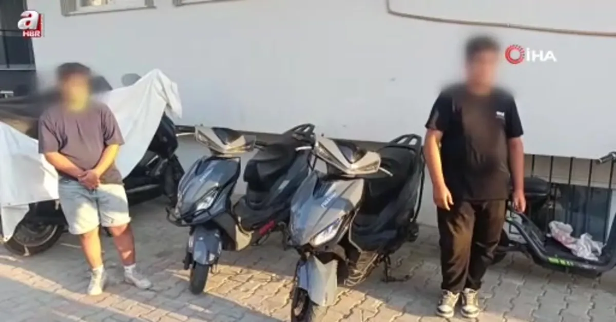 Motosikletleri bırakıp kaçtılar