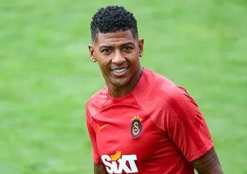 Patrick van Aanholt'a Süper Lig'den talip! Galatasaray için tek şart var...