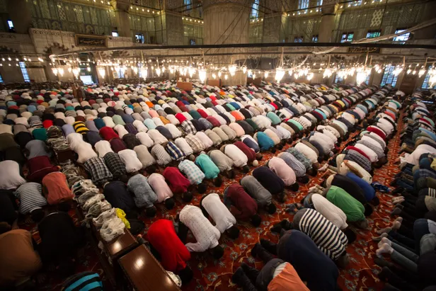 Aydın bayram namazı saati! 13 Mayıs 2021 Perşembe Aydın’da Ramazan Bayramı saat kaçta kılınacak? - 5