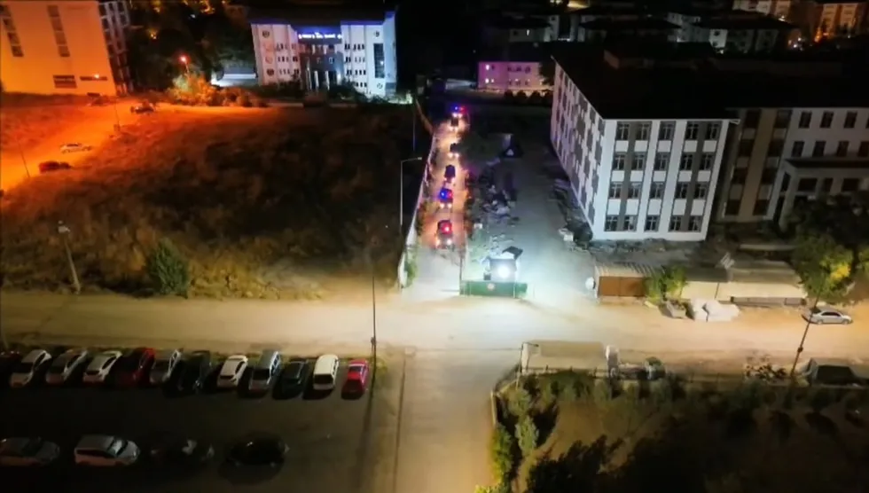 1789508130309.jpg Pülümür Vadisi'nde nefes kesen operasyon: Firari suç örgütü lideri yakalandı - 1
