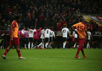 Galatasaray, Benfica karşısında mağlup