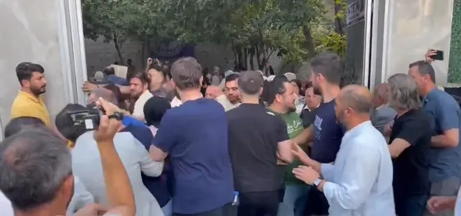 DEM Parti Van il binasında PKK lehine slogan atan kişilere müdahale