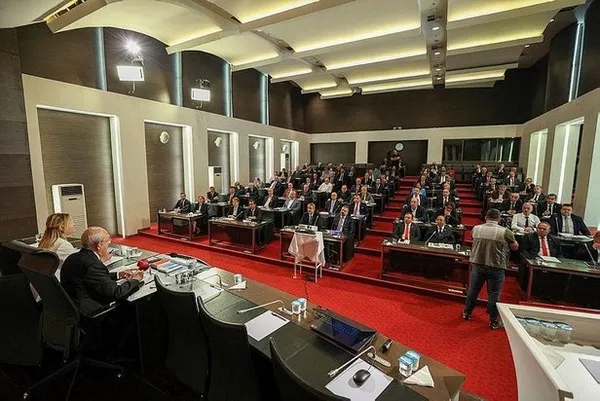 1688755638520.jpg İmamoğlu’nun yancıları rakı masasında poz kesti! Hikmet Çetin’den Kemal Kılıçdaroğlu’na salvo: CHP’yi sağa çeken proje… - 2