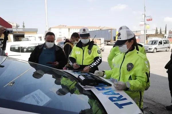 Son dakika: İçişleri Bakanlığı duyurdu: 3 bin 549 araç trafikten men edildi - 8