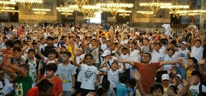 5000 TÜGVA’lı genç Ayasofya Camii’nde buluştu