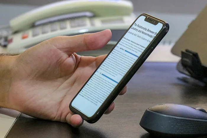 Tuvalete cep telefonuyla gidenler dikkat! Sakın... - 4