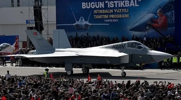 Savunma Sanayii Başkanı İsmail Demir A Haber’de! TCG Anadolu’da 400 milyon euro kar! KAAN ne zaman havalanacak?