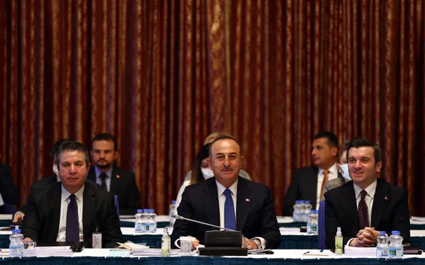 son-dakika-disisleri-bakani-mevlut-cavusoglundan-abd-aciklamasi-teklif-bidendan-geldi-1636014803251.jpg Son dakika: Dışişleri Bakanı Mevlüt Çavuşoğlu'ndan ABD açıklaması: Teklif Biden'dan geldi - 3