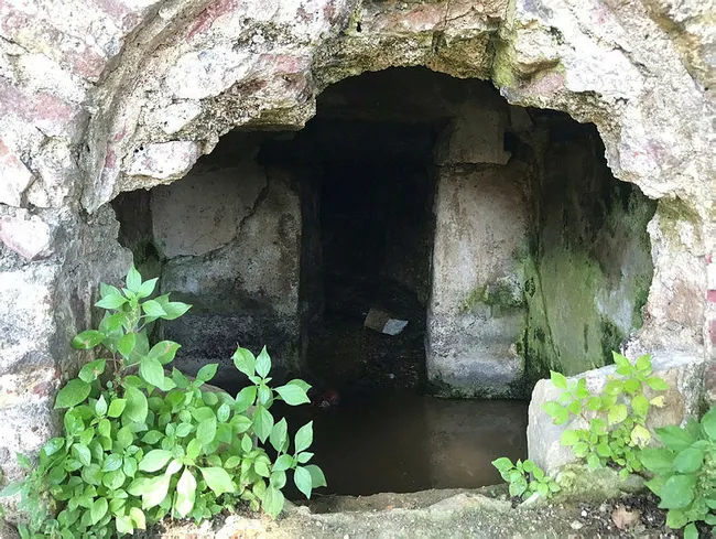 Üsküdar’daki Tarihi Harem İskelesi Ayazması turizme kazandırılmayı bekliyor