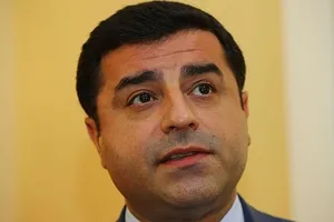 Son dakika: Selahattin Demirtaş ve Sırrı Süreyya Önderin cezaları onandı