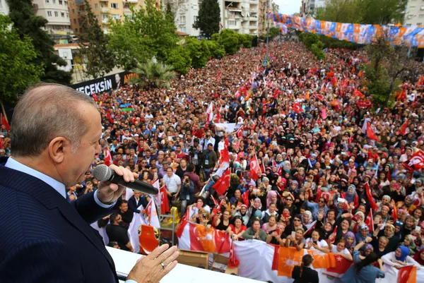 Kararsız seçmenlerin yönü AK Parti! İşte anketlerden gelen dikkat çeken sonuçlar - 3