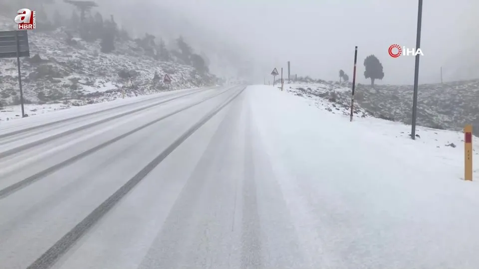 Antalya’ya nisan ayında kar sürprizi