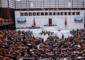 EYT düzenlemesi TBMM'de! Vekillerin imzasına açıldı