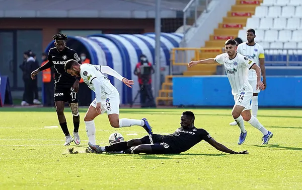 Kasımpaşa İstanbul’da kazandı! Kasımpaşa - Altay: 2-0 MAÇ SONUCU