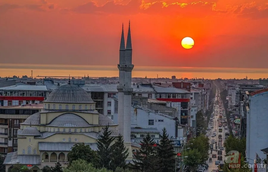 Türkiye’nin en uzun caddesi: Dünya listesinde zirvede! 1