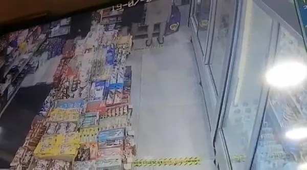 1627033668808.jpg Markette taciz skandalı! Kadının eşi tacizciye saldırdı - 2