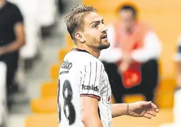 Caner Erkin sahaya bakın ne ile çıktı?