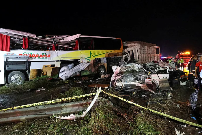 Mersin'deki feci otobüs kazasında yürek yakan detay: Ölüme bilet almışlar - 2
