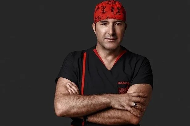 Canavar Eylem Tok ve katil oğlu Timur Cihantimur New York’ta güle oynaya gezdi! Aci ailesinin ’gülümseme’ isyanı