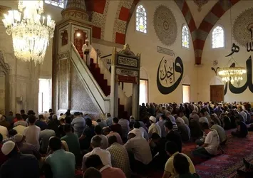 29 Kasım 2024 Cuma Hutbesi |  Maddi ve Manevi Tüketiş: Kumar