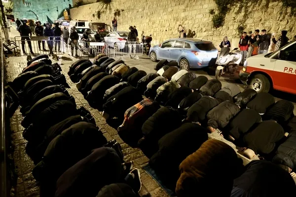 İşgalci İsrail’in devlet politakası haline gelen Mescid-i Aksa saldırıları! Polisiyle halkıyla kutsalımıza baskın