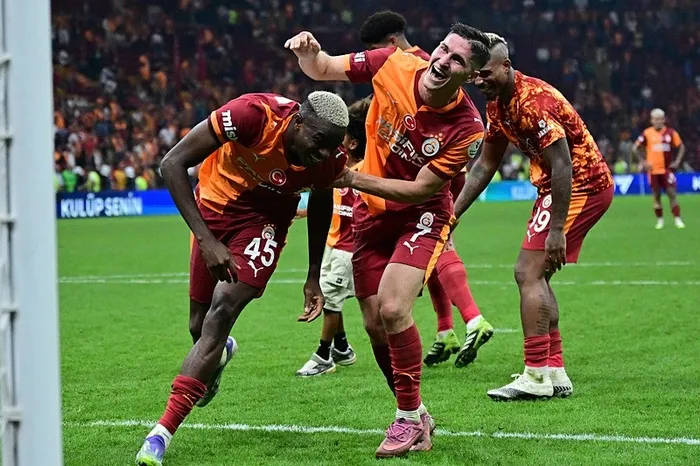 galatasaray-3-puani-3-golle-aldi-cimbom-milli-araya-galibiyetle-girdi-1756587396153.jpeg Fotoğraf (AA)