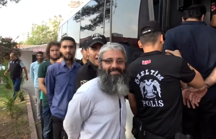 Son dakika: DEAŞ'ın sözde Türkiye emiri Mahmut Özden'in eylemleri gerekçeli kararda - 3