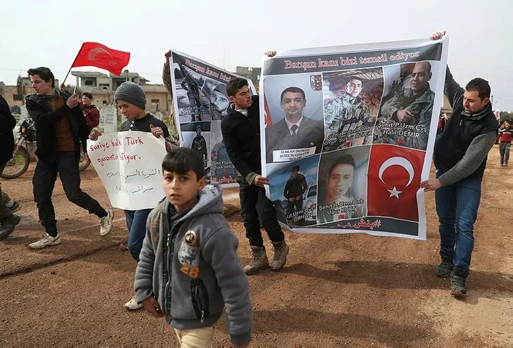 Katil Esad’ın hedef aldığı İdlib’de Türkiye’ye destek gösterileri!