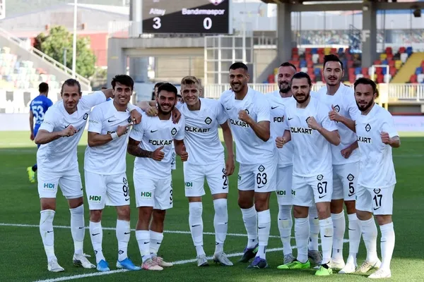 canli-i-altinordu-altay-canli-anlatim-izle-super-lig-yolunda-son-randevu-1622041186365.jpg Son dakika: Altay Altınordu'yu 1-0 yenerek Süper Lig'e yükseldi - 7