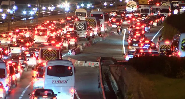 15 Temmuz Şehitler Köprüsü'nde trafikte son durum - 1