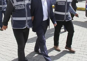 Ege Üniversitesi'nde FETÖ operasyonu: 15 gözaltı