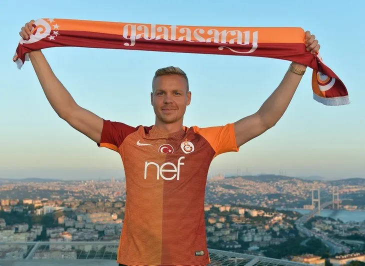 Kolbeinn Sigthorsson futbola geri döndü!