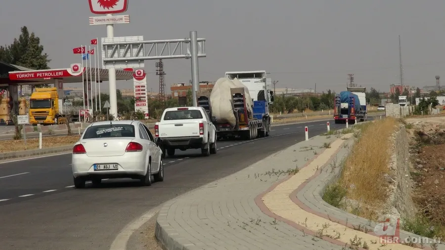 Sınır hattında büyük hareketlilik: TIR'lar yola çıktı 8
