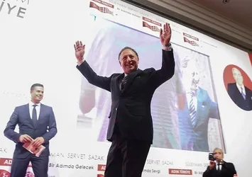 Servet Sazak, MHP Genel Başkanlığına aday