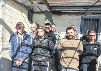 Esir alınan teröristler korkunç zulmü anlattı