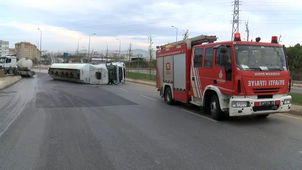 Tuzla'da atık su tankerleri kaza yaptı - 3