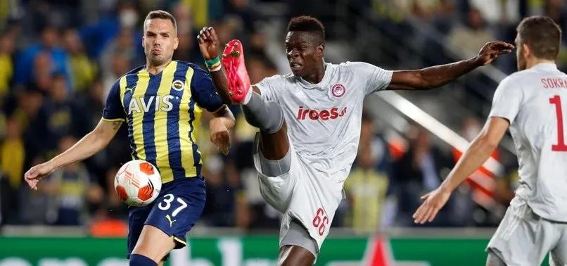 Fenerbahçe Antwerp maçı şifresiz veren kanallar! FB Antwerp şifresiz izleme yolları! İşte seçenekler...