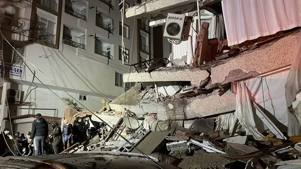 Kahramanmaraş merkezli deprem için İstanbul’dan askerler Zonguldak’tan madenciler bölgeye gönderildi