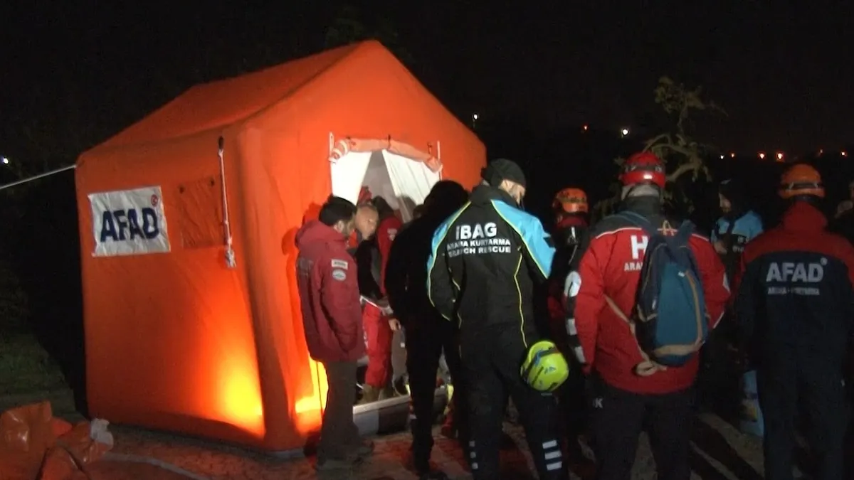 Sultangazi'de kaybolan demans hastası kişi için arama çalışması başlatıldı