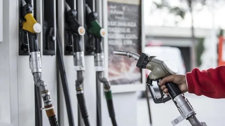 BENZİN FİYATLARI DEĞİŞİYOR! Mazot, LPG ve benzin fiyatı ne kadar, kaç TL? 9 Ocak 2023 Güncel AKARYAKIT FİYATLARI