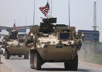 ABD, Suriye sınırına 400 tank yığdı!
