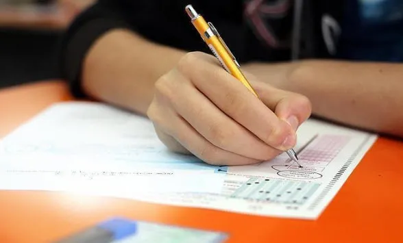 1671183369296.jpg Açıköğretim Lisesi sınavlarında kopya skandalı! 60 bin kişinin sınavı iptal edildi - 2