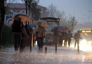 Meteoroloji'den yağmur uyarısı! Batı bölgelerde...