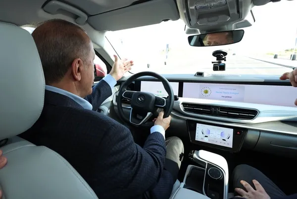 baskan-erdogan-toggu-kullandi-bilisim-vadisinde-test-etti-1659799070783.jpg