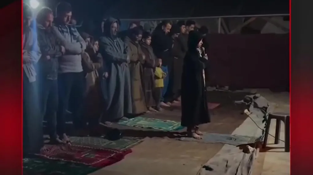 EVLERİ YOK AMA İMANLARI VAR...