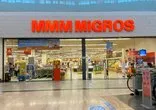 Migros 23 Nisan indirim kataloğu yayında! Migros’da 5KG Un 69,00 TL, Süzme Peynir 59,90 TL, Salça 39,95 TL, Ayçiçek Yağı 5L 199,95 TL’den satışta