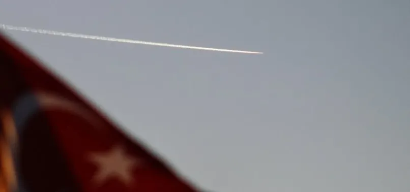 Türk jetleri Afrin'deki teröristlerin tepesinde